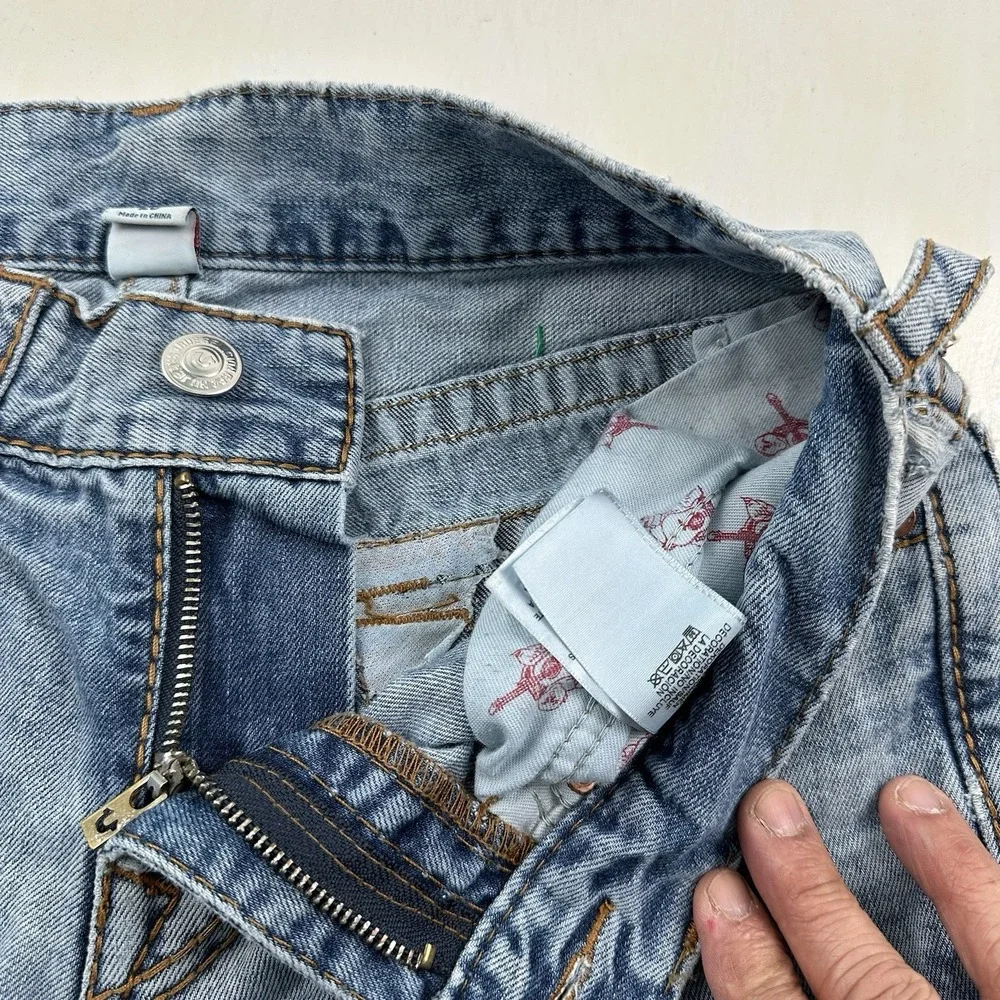 True Religion Slim Fit Jeans Men 29x34 Blue Distressed Flap Pockets‎ Light Wash
